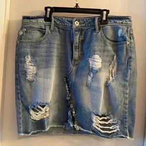 Jessica Simpson distressed mini Jean skirt